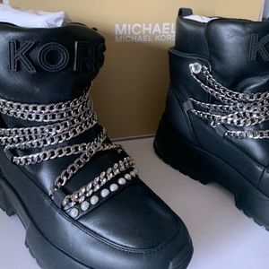 MK boots